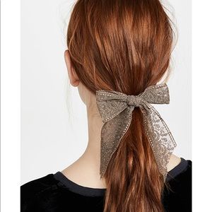 Chan Luu bow-tie hair barette/clip